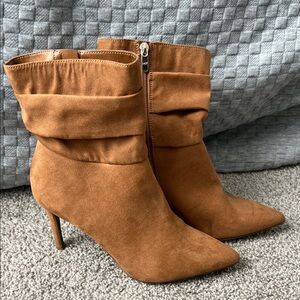 Elegant Tan Suede Ankle Boots